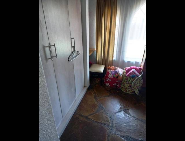 4 BEDROOM FREEHOLD FOR SALE IN VERWOERDPARK